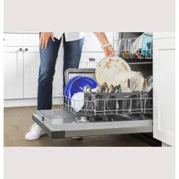 GE 24" 59dB Built-In Dishwasher (GDF510PGRWW) - White