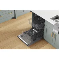 Lave-vaisselle encastrable 24 po 50 dB avec cuve en inox de Whirlpool (WDT740SALZ) - Inox