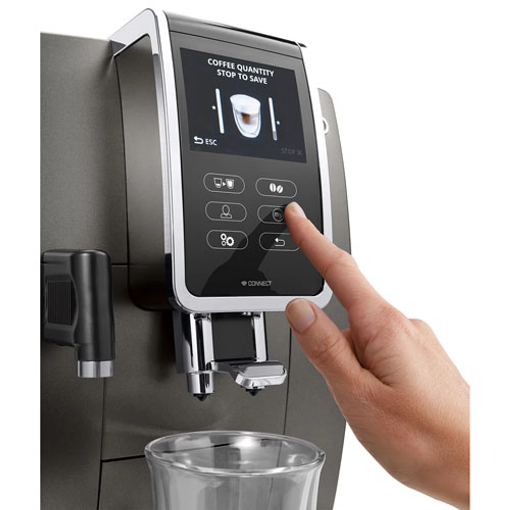 Machine à espresso automatique Dinamica Plus Connected de De'Longhi avec mousseur et moulin à café - Titane