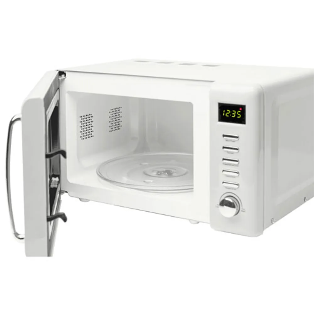 MT7V3S by Avanti - 0.7 cu. ft. Microwave Oven