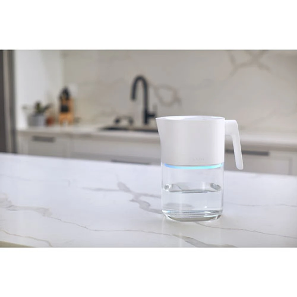 Pichet autonettoyant à filtre UV de 1,9 l (8 tasses) PureVis de LARQ - Blanc granite