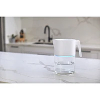 Pichet autonettoyant à filtre UV de 1,9 l (8 tasses) PureVis de LARQ - Blanc granite