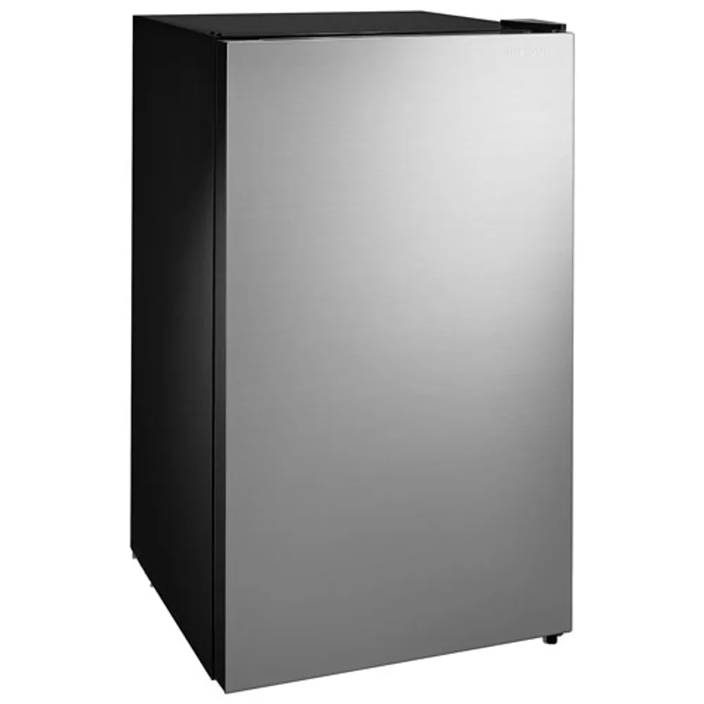 Insignia - 4.4 Cu. ft. Mini Fridge - Black