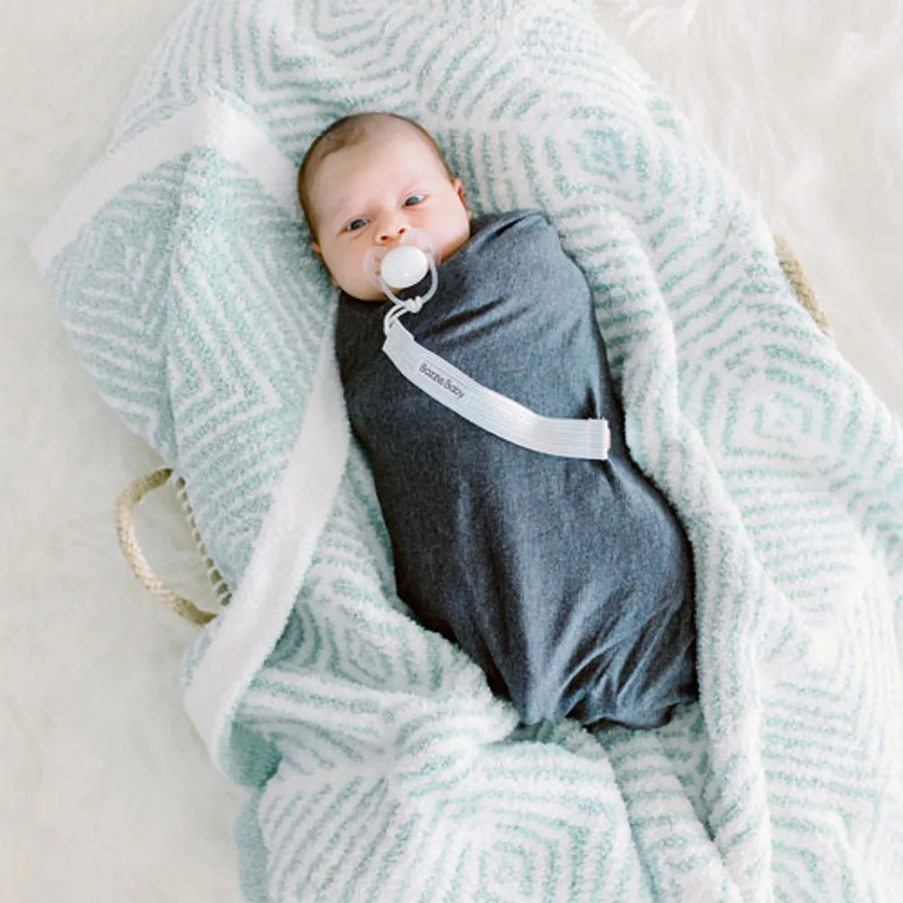Bazzle Baby Hugga Blanket - 0 to 12 Months - Zebra Geo