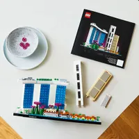 LEGO Architecture: Singapore - 827 Pieces (21057)