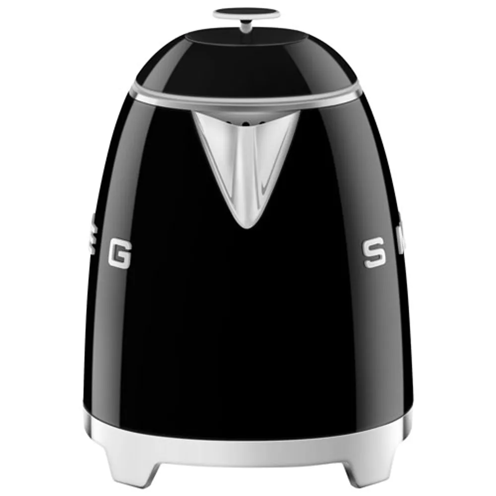 Bouilloire électrique miniature de la gamme Années 50 de Smeg - 0,8 l