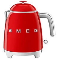 Bouilloire électrique miniature de la gamme Années 50 de Smeg - 0,8 l - Rouge
