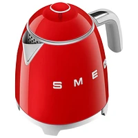 Bouilloire électrique miniature de la gamme Années 50 de Smeg - 0,8 l - Rouge
