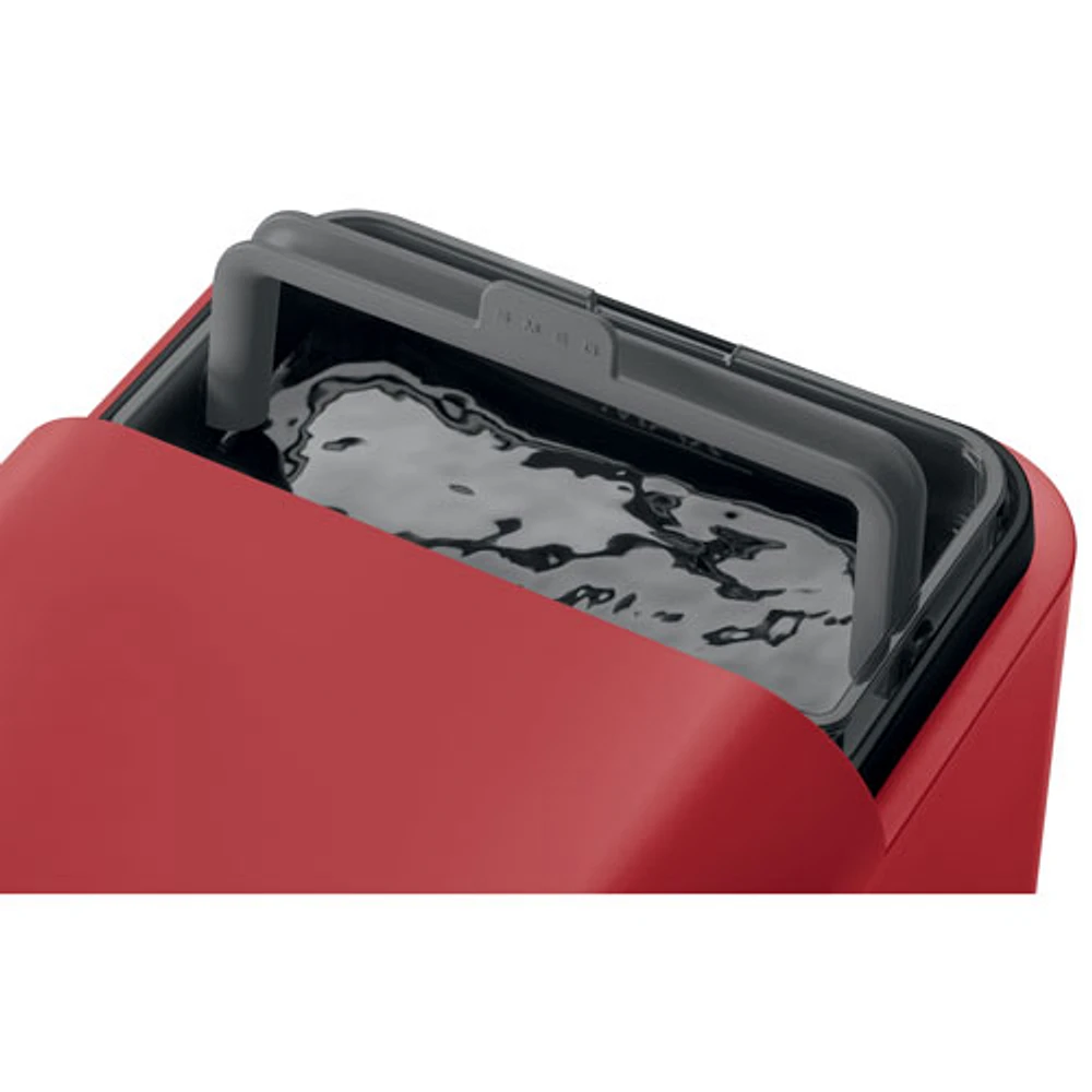 Smeg Automatic Espresso Machine - Matte Red