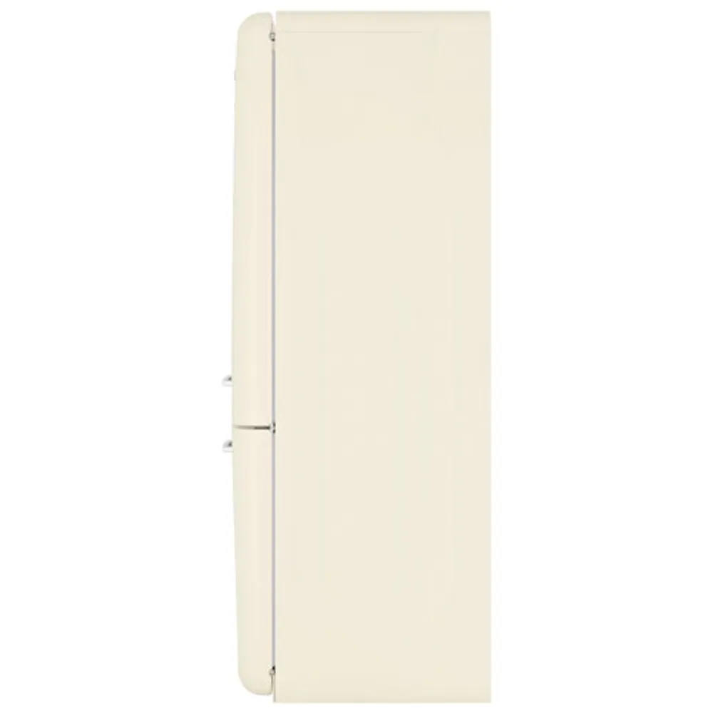 Smeg 50's Style 28" 18 Cu. Ft. Bottom Freezer Refrigerator with Ice Dispenser (FAB38URCR) - Cream