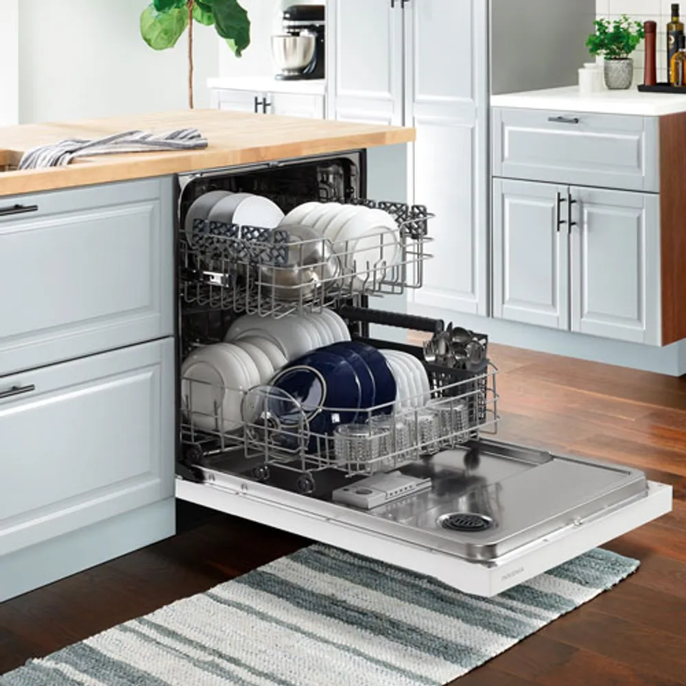 Insignia 24" 51dB Built-In Dishwasher with Stainless Steel Tub (NS-DWRF2WH3) - White - Only at Best Buy