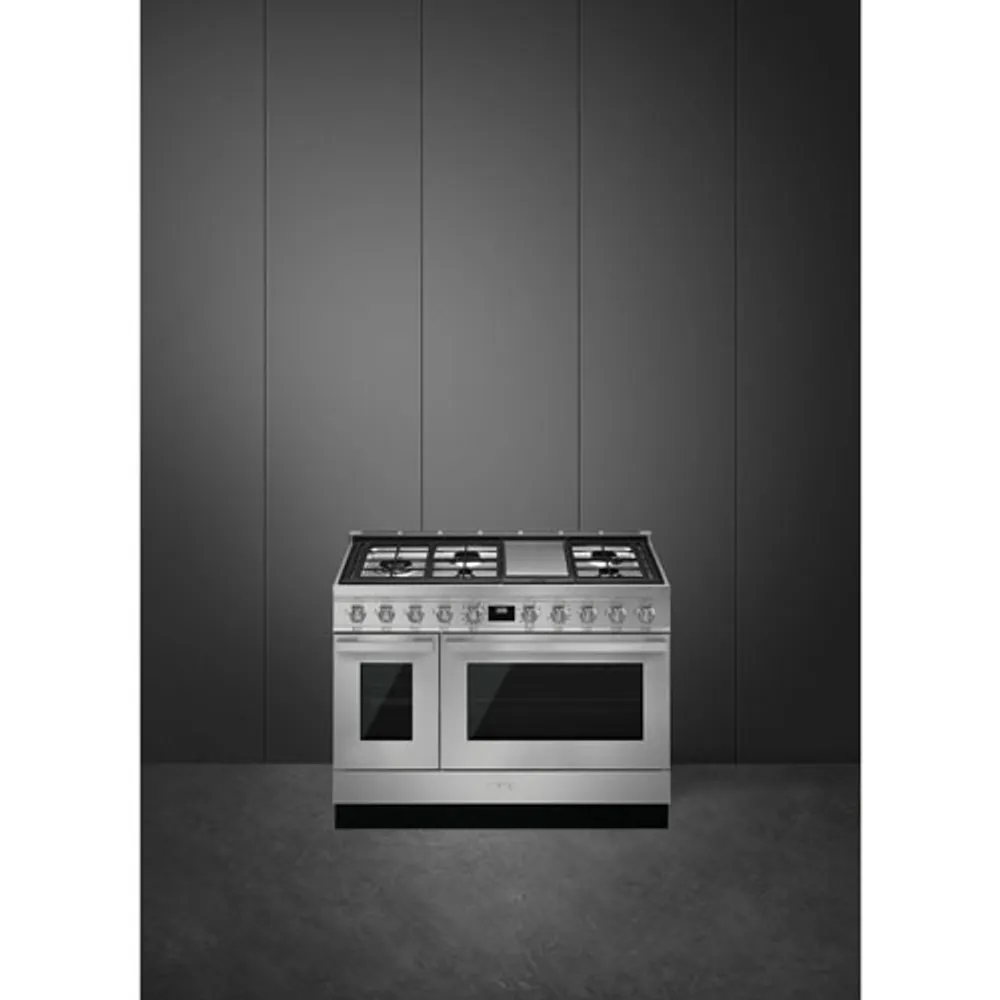 Smeg Portofino 36" 4.5 Cu. Ft. True Convection Freestanding Dual Fuel Range (CPF36UGMAN) - Anthracite