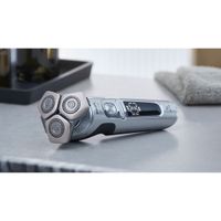 Philips Series 9000 Prestige Wet & Dry Rotary Shaver (SP9871/13)