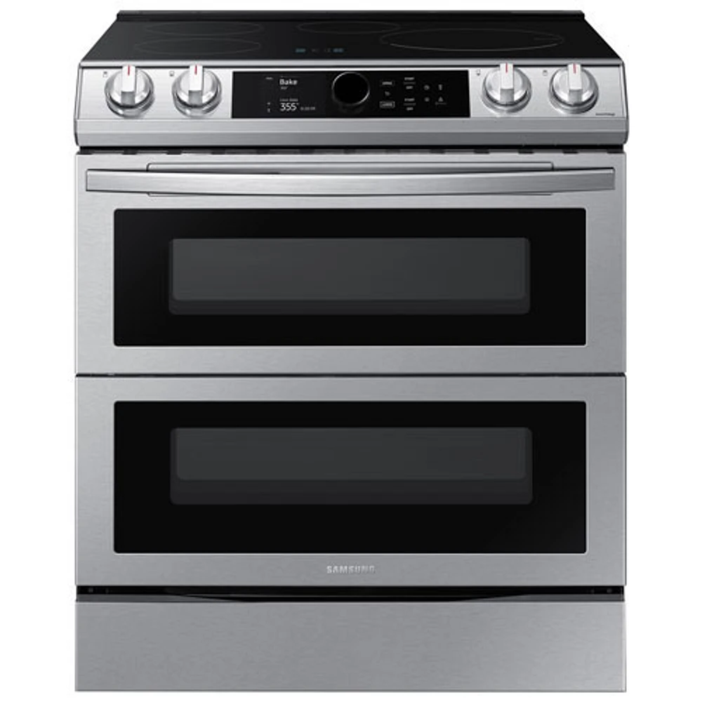 Cuisinière à induction encastrable à deux fours 6,3 pi³ 30 po de Samsung (NE63T8951SS) - Boîte ouverte - Parfait état