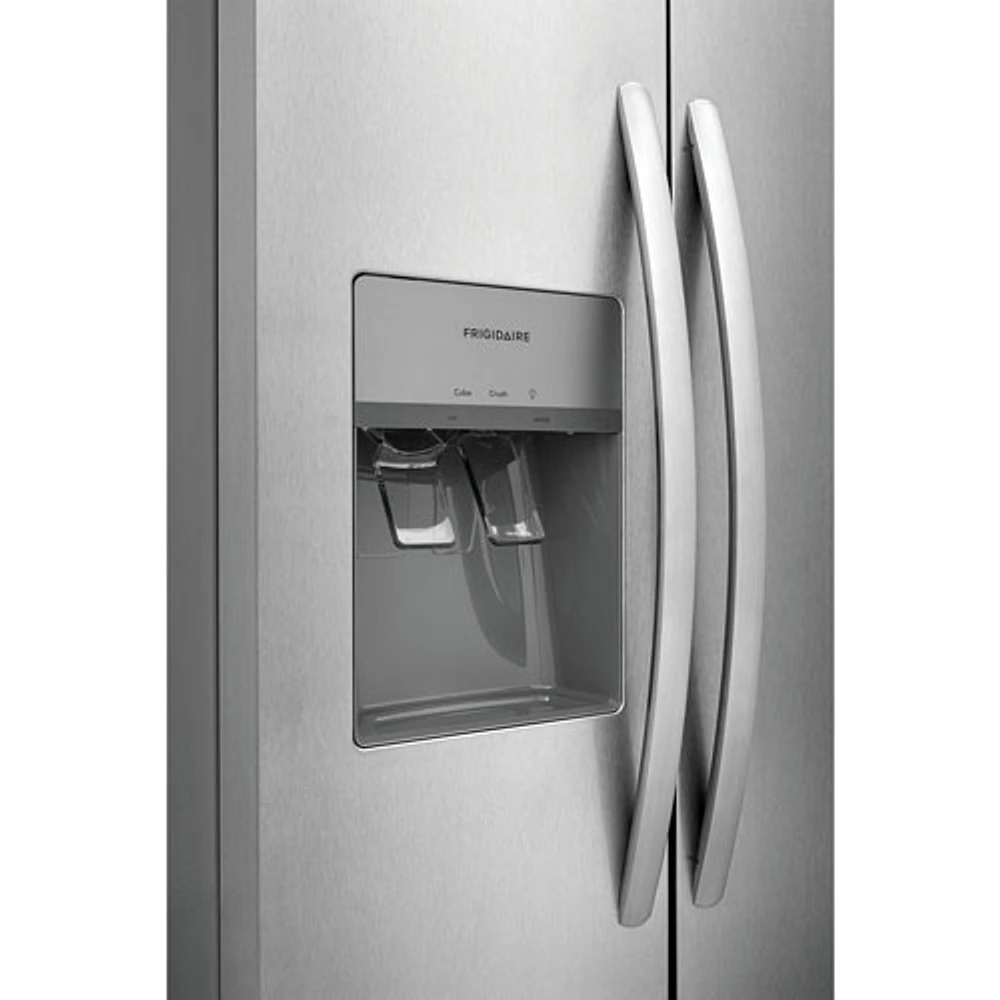 Réfrigérateur à congélateur juxtaposé de 22,3 pi³ et 33 po avec distributeur de glaçons et d'eau de Frigidaire (FRSS2323AS) - Acier inoxydable
