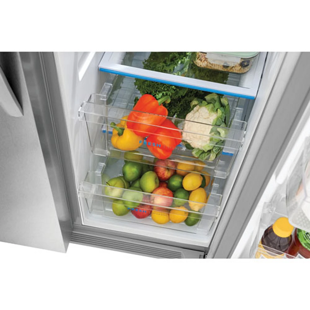 Réfrigérateur à congélateur juxtaposé de 22,3 pi³ et 33 po avec distributeur de glaçons et d'eau de Frigidaire (FRSS2323AS) - Acier inoxydable