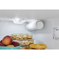 Réfrigérateur à congélateur juxtaposé de 22,3 pi³ et 33 po avec distributeur de glaçons et d'eau de Frigidaire (FRSS2323AS) - Acier inoxydable
