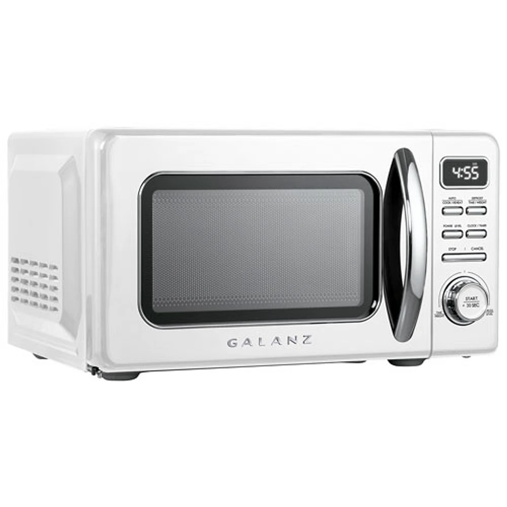 Four à micro-ondes Retro 0,7 pi³ de Galanz (GLCMKZ07WER07) - Blanc lait frappé