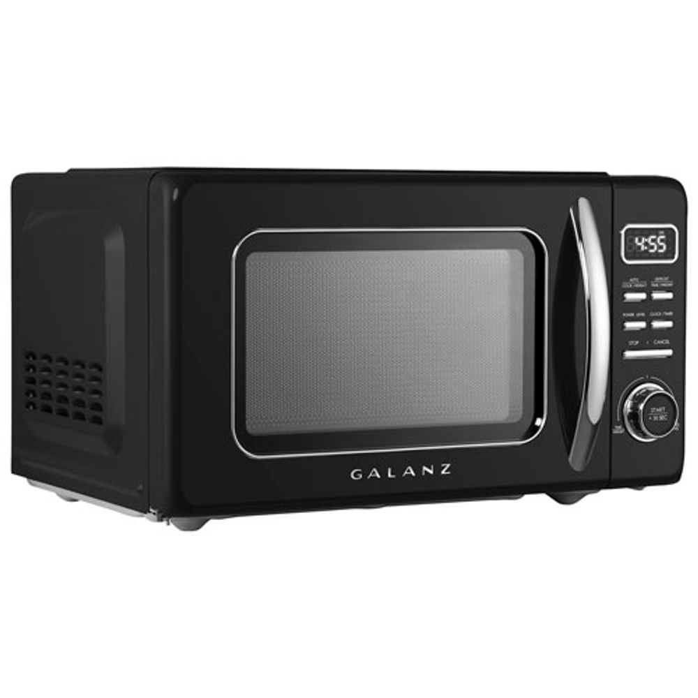 Galanz Retro 0.7 Cu.FT. Microwave (GLCMKZ07BKR07) - Vinyl Black