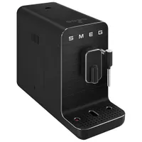 Machine à espresso automatique de Smeg avec mousseur et moulin à café - Noir