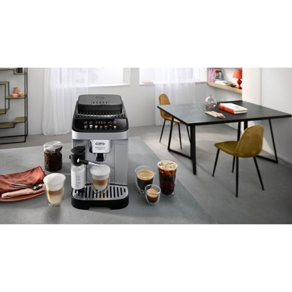 DeLonghi Magnifica Evo Automatic Espresso Machin with Frother & Grinder & Over Ice Function-Silver/Black