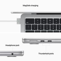 Apple MacBook Air 13.6" w/ Touch ID (2022) - Silver (Apple M2 Chip / 512GB SSD / 8GB RAM