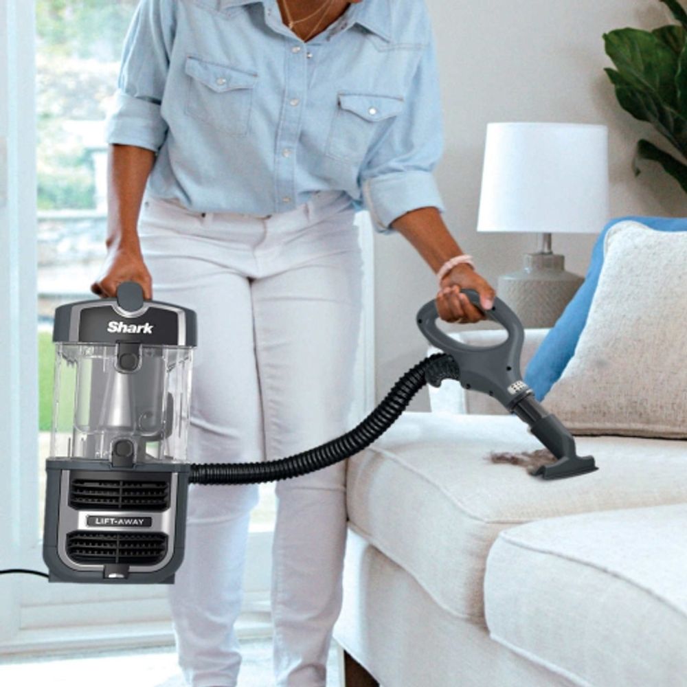 Shark Navigator Lift-Away Upright Vacuum with Self-Cleaning Brushroll -  Refurbished good