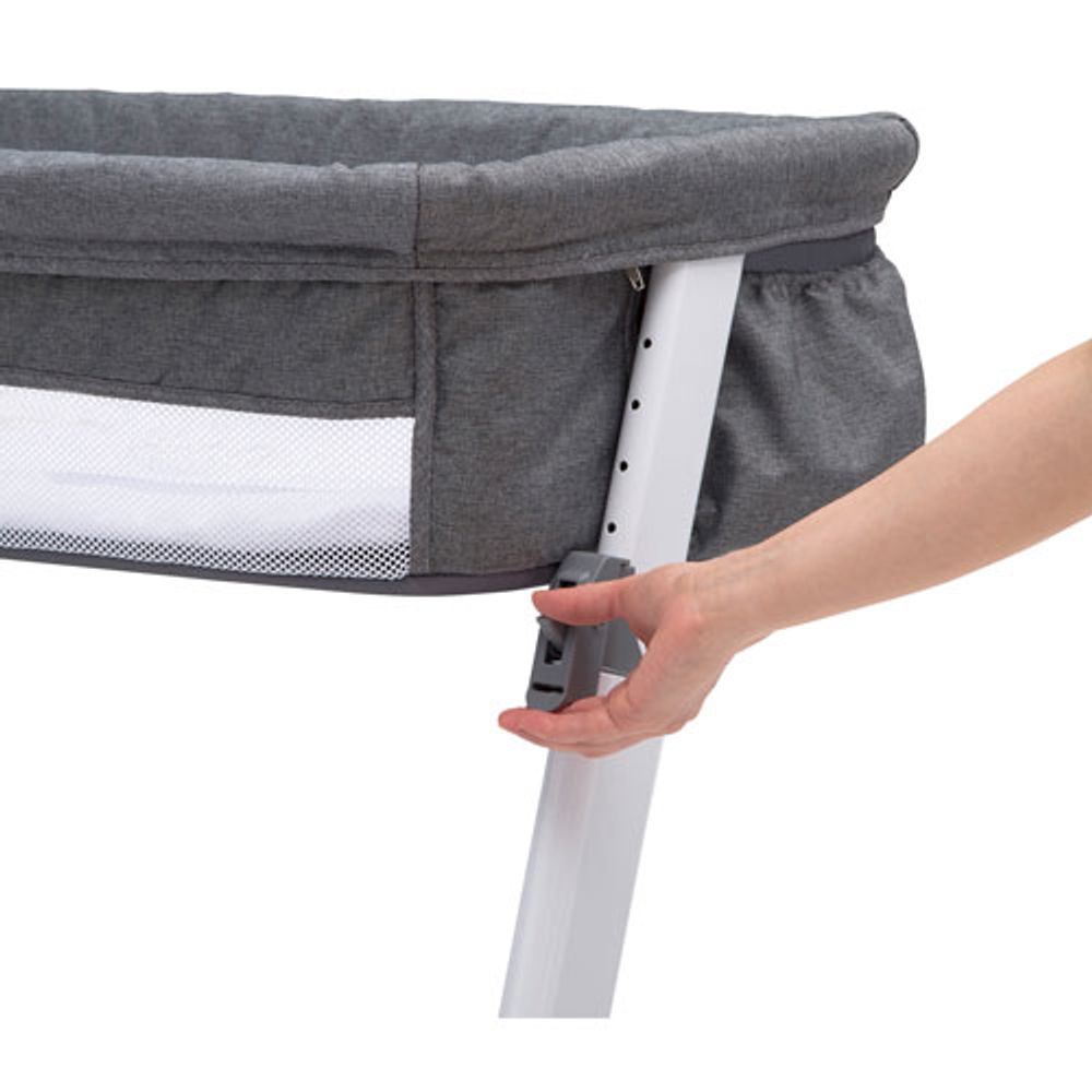 Delta Children By The Bed Deluxe Bassinet - Grey