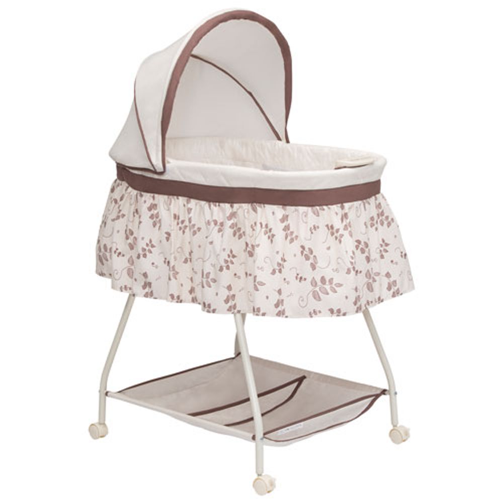 Delta Children Deluxe Sweet Beginnings Bassinet - Cream/Brown