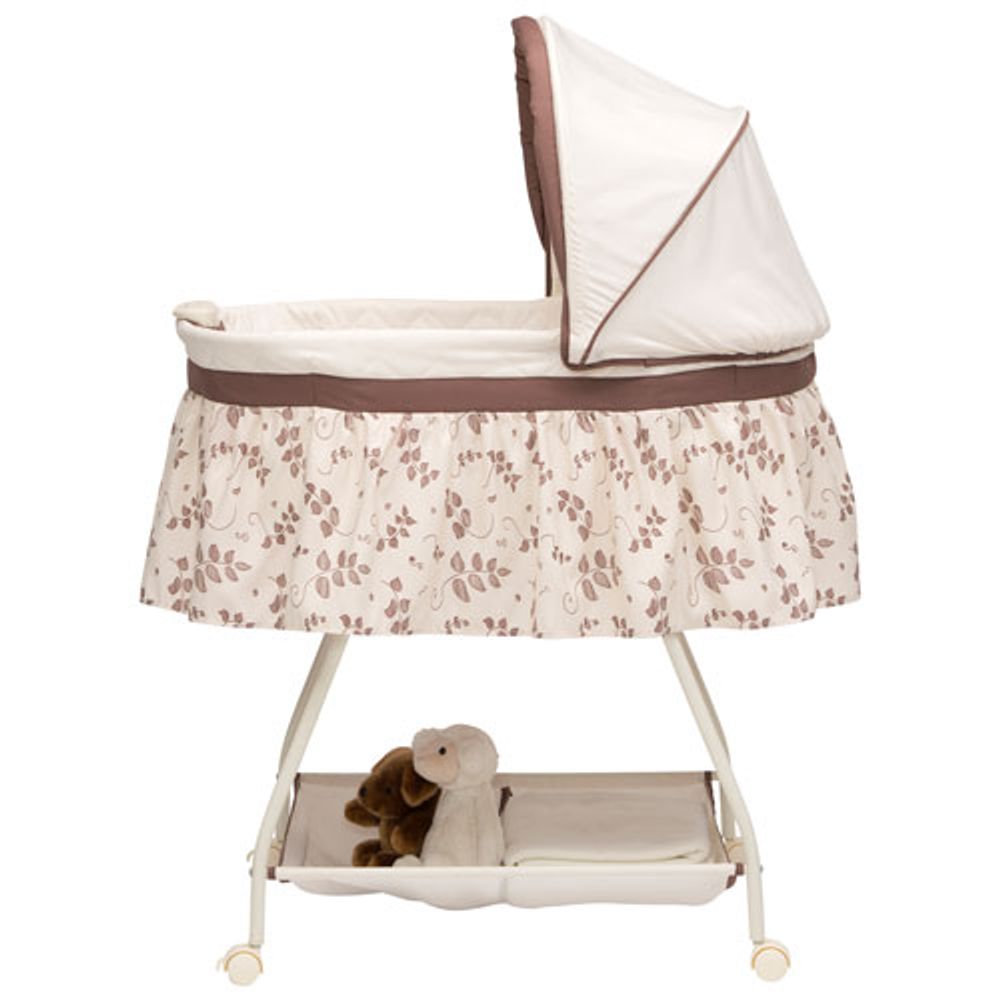 Delta Children Deluxe Sweet Beginnings Bassinet - Cream/Brown