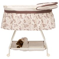 Delta Children Deluxe Sweet Beginnings Bassinet - Cream/Brown