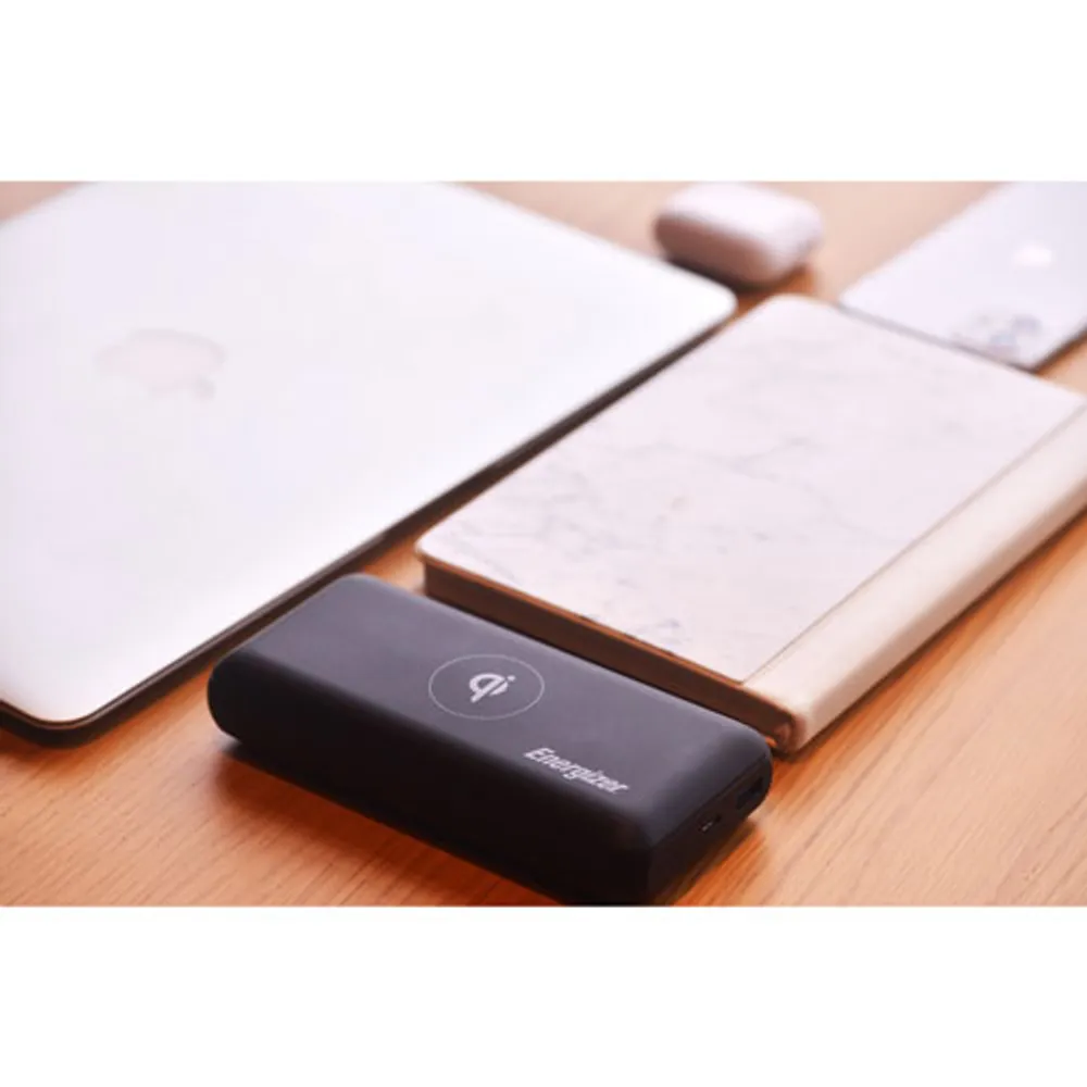 Energizer mAh USB-A/USB-C Power Bank with Wireless Qi Charger