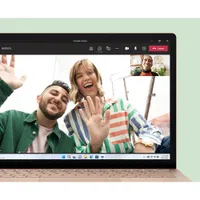Microsoft Surface Laptop 5 Touchscreen 13.5" - Sandstone (Intel Evo i5-1235U/512GB SSD/8GB RAM) - En - Exclusive Retail Partner