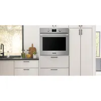 Four mural électrique à convection véritable 5,3 pi³ 30 po Professional de Frigidaire (PCWS3080AF) - Inox