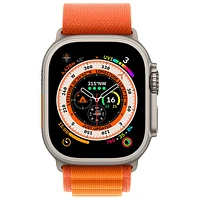 Apple Watch Ultra (GPS + Cellular) avec boîtier de 49 mm en titane et bracelet alpin orange de TELUS - Moyen - Financement mensuel