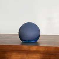 Haut-parleur intelligent Echo Dot d'Amazon (5e génération) avec Alexa - Bleu foncé océan