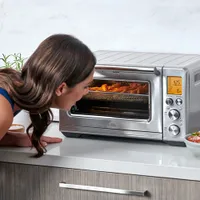 Remis à neuf (bon état) - Four grille-pain à convection et friteuse à air chaud Smart Oven de Breville - 0,8 pi³/22,6 l - Acier inoxydable brossé - Remanufacturé par Breville