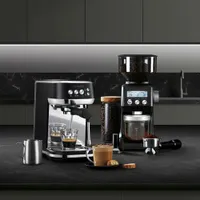 Remis à neuf (bon état) - Machine à expresso automatique Bambino Plus de Breville - Truffe noire - Reconditionné par Breville