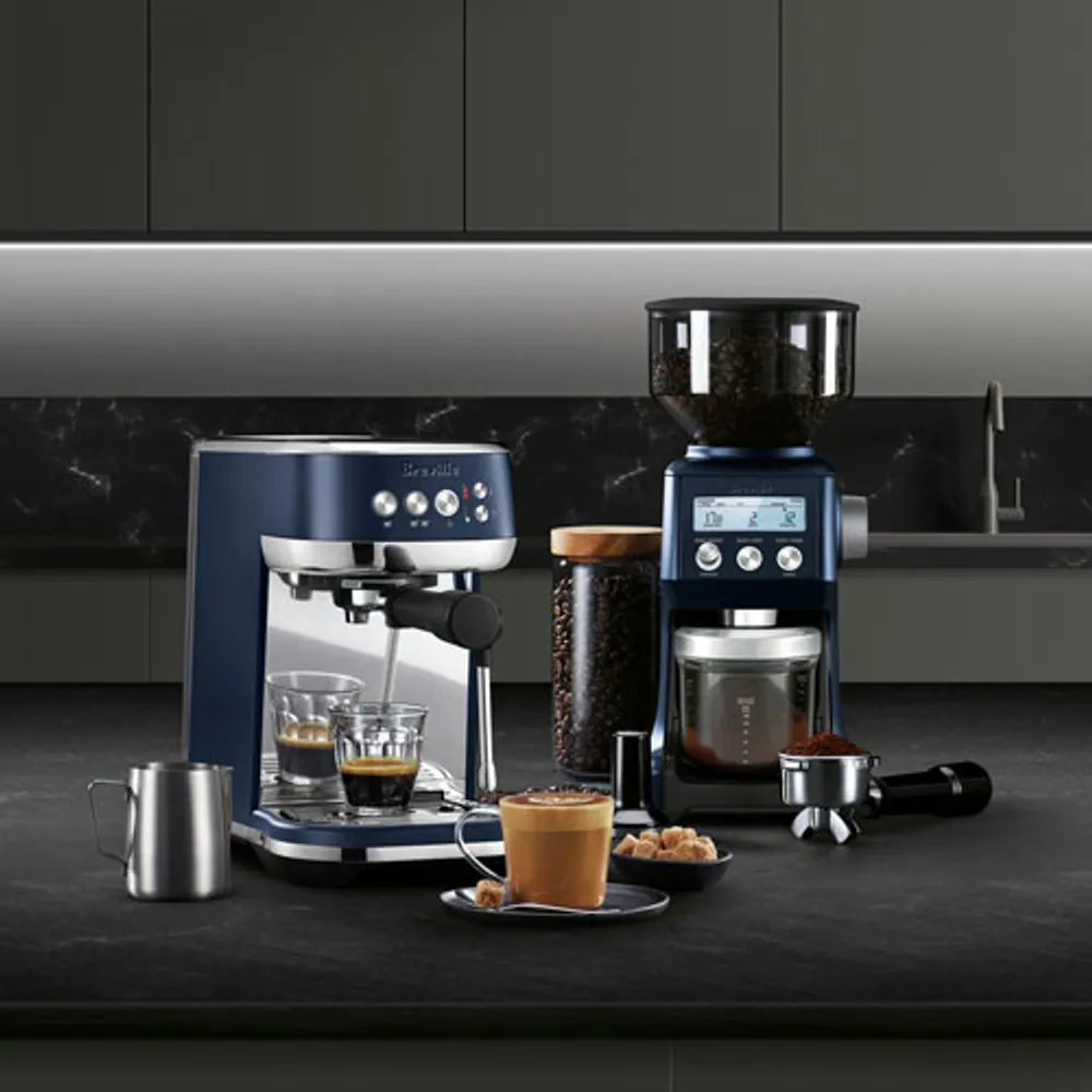 Remis à neuf (bon état) - Machine à expresso automatique Bambino Plus de Breville - Damas Bleu - Reconditionné par Breville