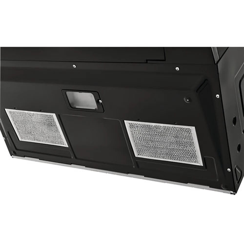 Four à micro-ondes à hotte intégrée de Frigidaire - 1,8 pi³ - Acier inoxydable