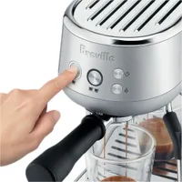 Remis à neuf (Bon état) - Machine à expresso Bambino de Breville - Acier inoxydable brossé - Reconditionné par Breville