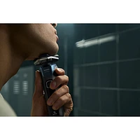 Philips Series 5000 Wet & Dry Shaver with Quick Clean Pod (S5889/60)