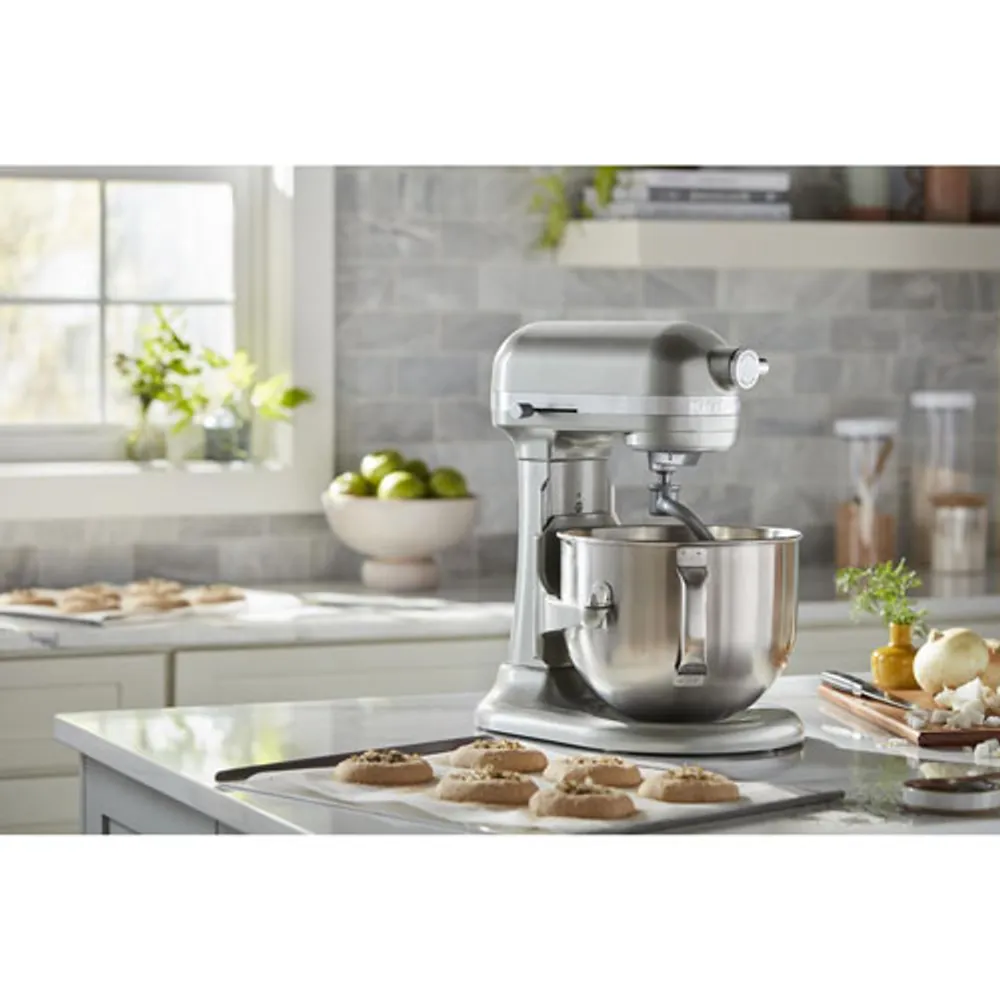 Batteur sur socle à bol relevable Professional de KitchenAid - 7 pte - 500 W - Contour argenté