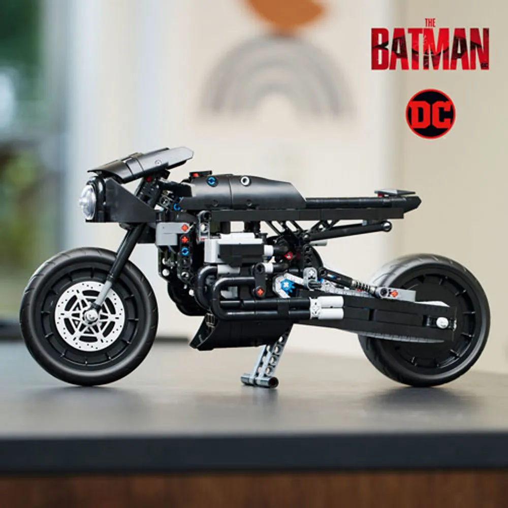 LEGO Technic: The Batman - Batcycle - 641 Pieces (42155)
