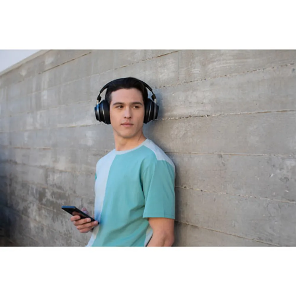 Stealth™ Pro Wireless Gaming Headset For Xbox