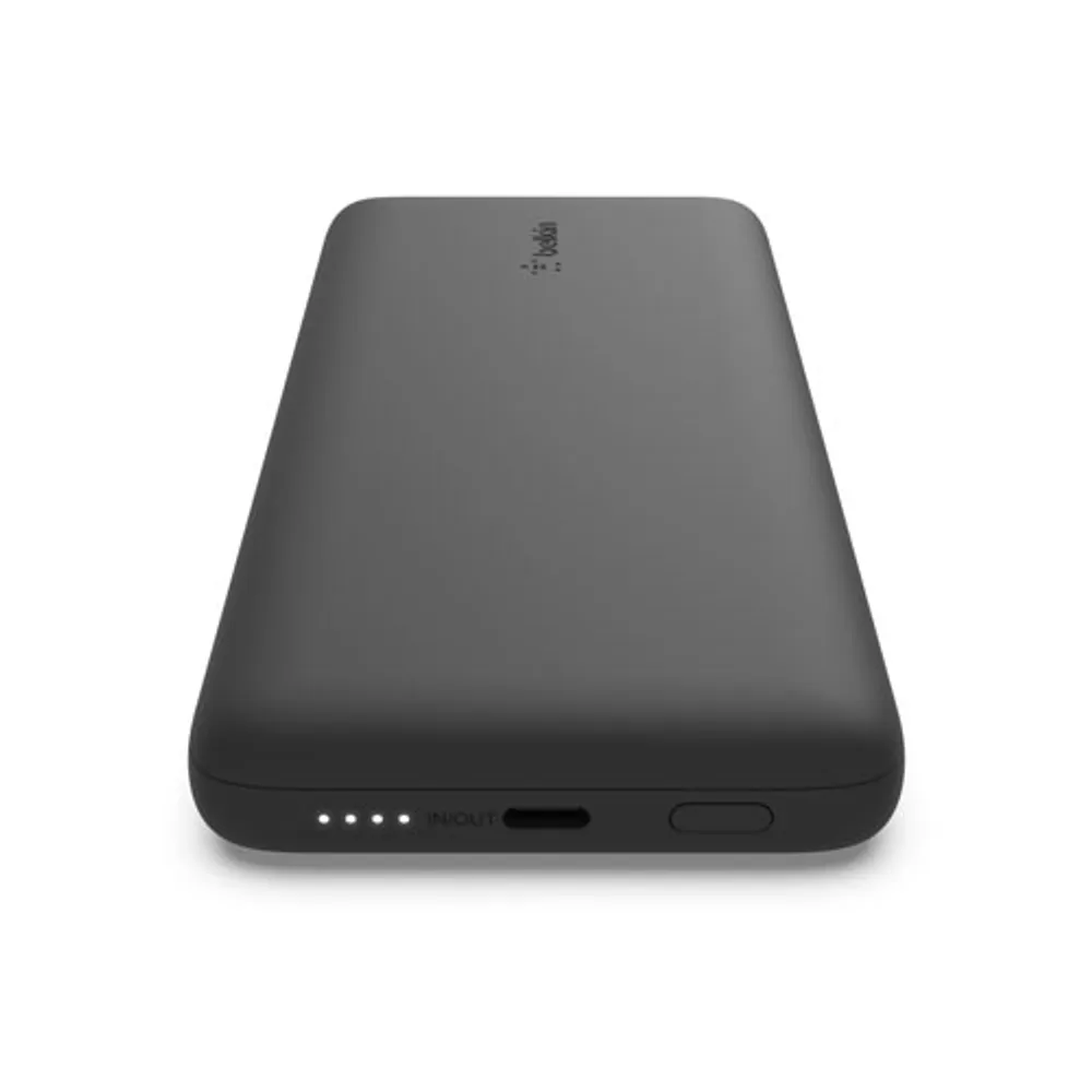 Chargeur portable de 10 000 mA h BoostCharge de Belkin avec câble Lightning et câble USB-C - Noir