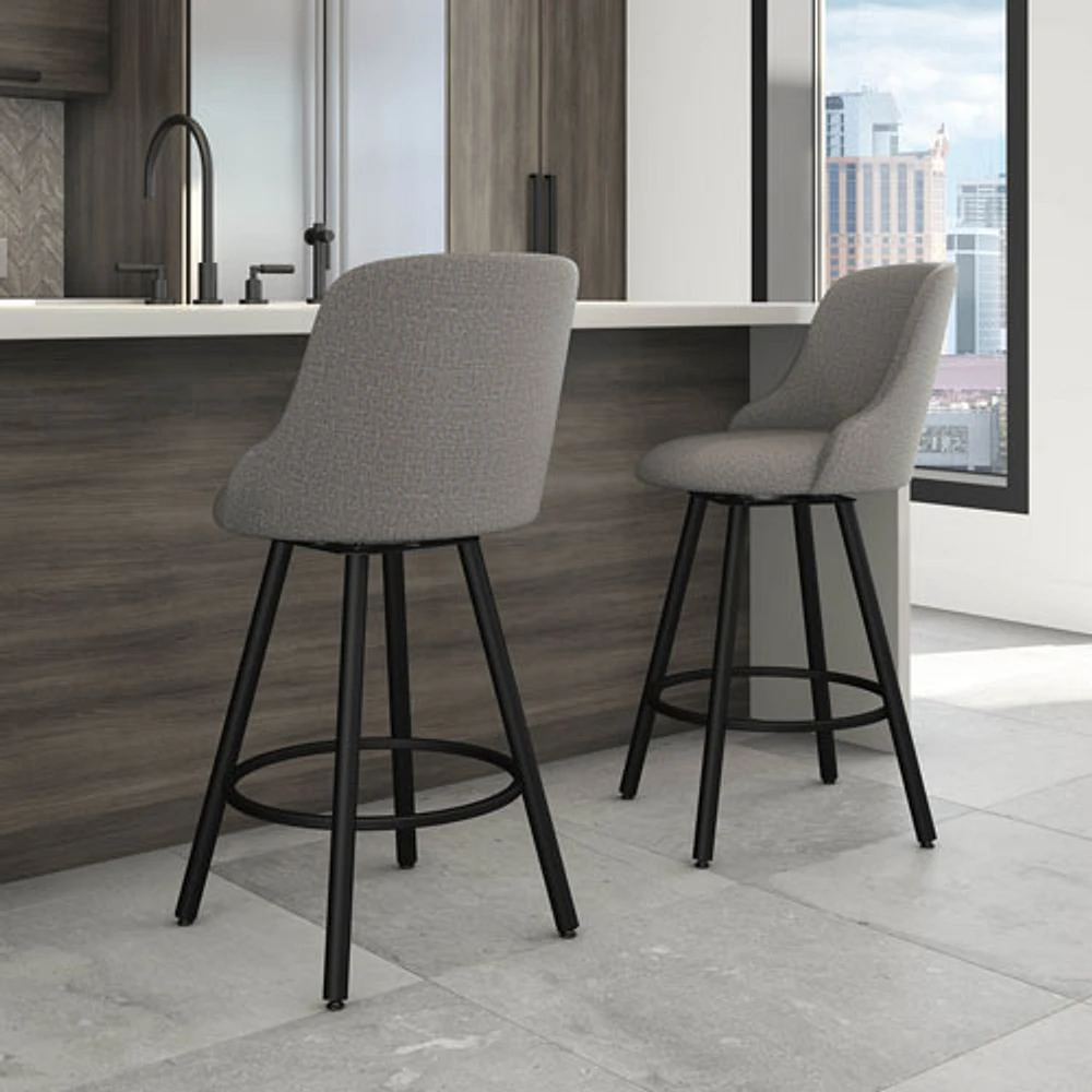 Kelsea Traditional Bar Height Barstool