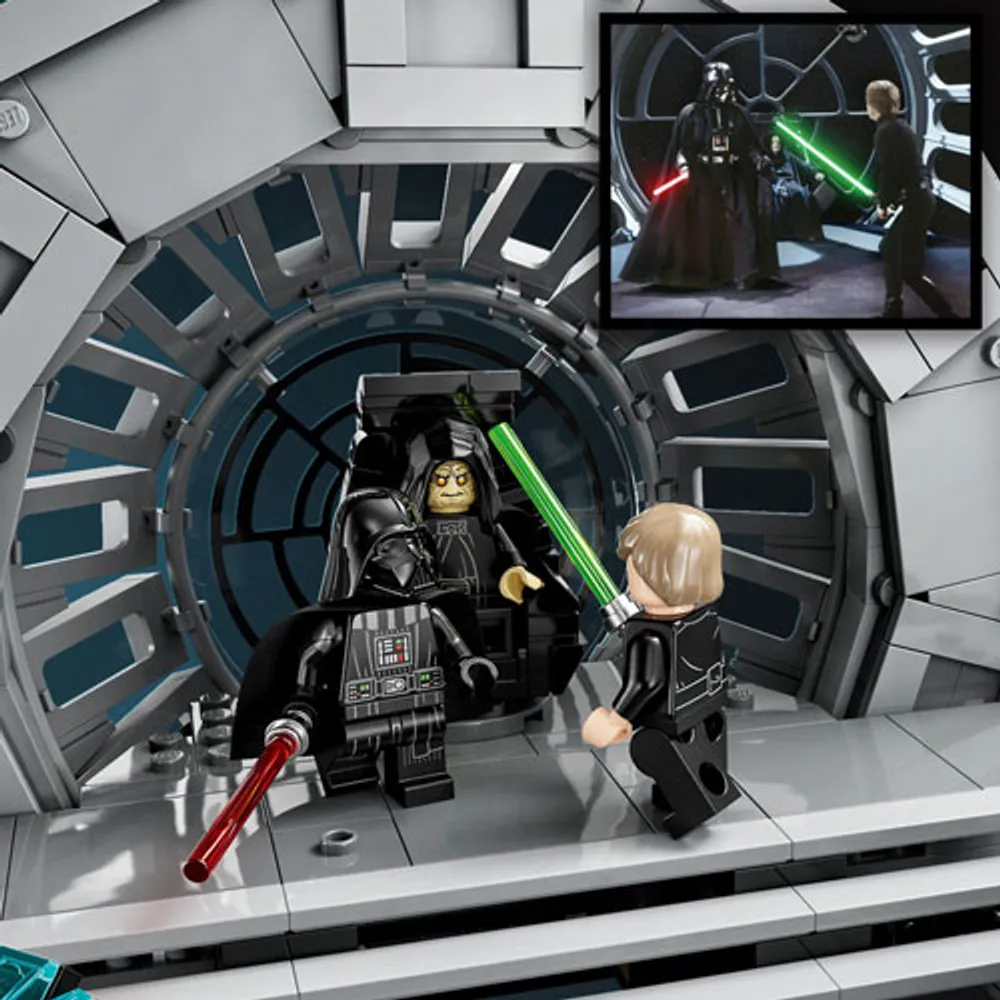 LEGO Star Wars: Emperor’s Throne Room Diorama - 807 Pieces (75352)