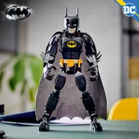 LEGO Super Heroes DC: Batman Construction Figure - 275 Pieces (76259)