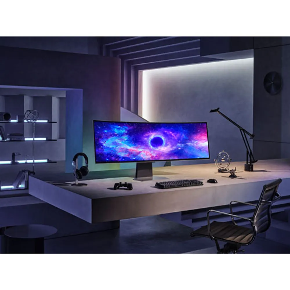 Moniteur intelligent FreeSync G-Sync DELO incurvé QHD 240 Hz 49 po Odyssey OLED G9 de Samsung avec temps de réponse 0,03 ms gris à gris (LS49CG954SNXZA) - Argenté